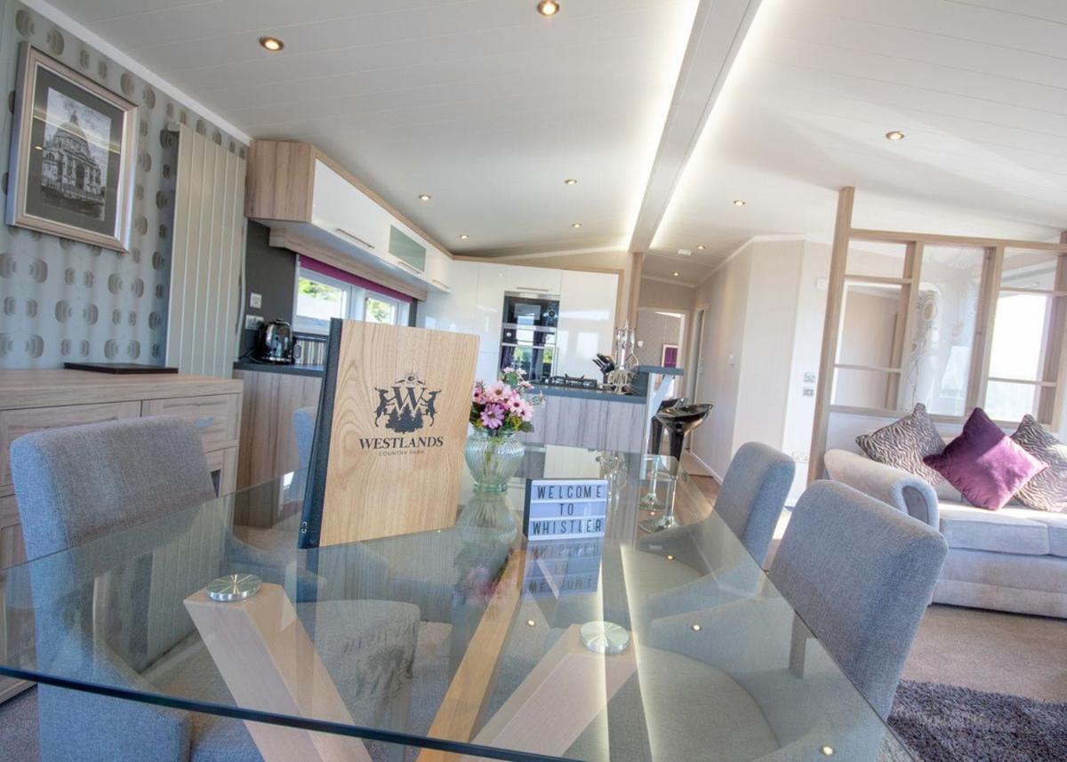 Westlands Country Park Hotel Annan Bagian luar foto